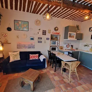 Provence Now Apartment